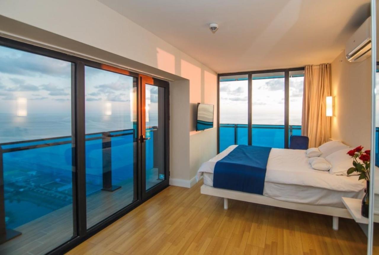 Orbi City Sea View Hotel In Batumi Exterior photo